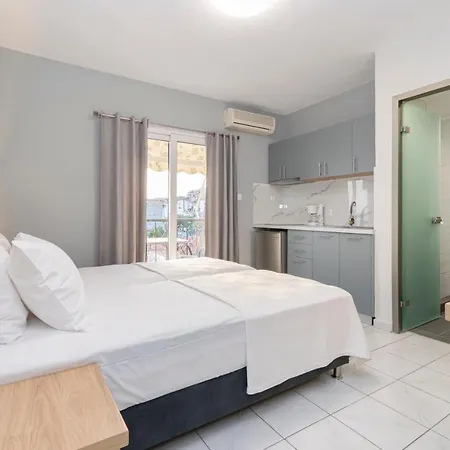 Agnandi Neos Marmaras