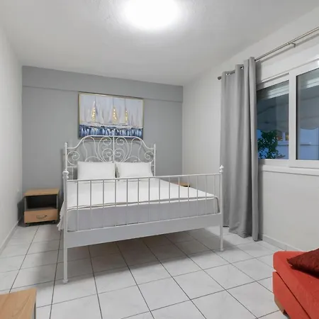 Agnandi Neos Marmaras